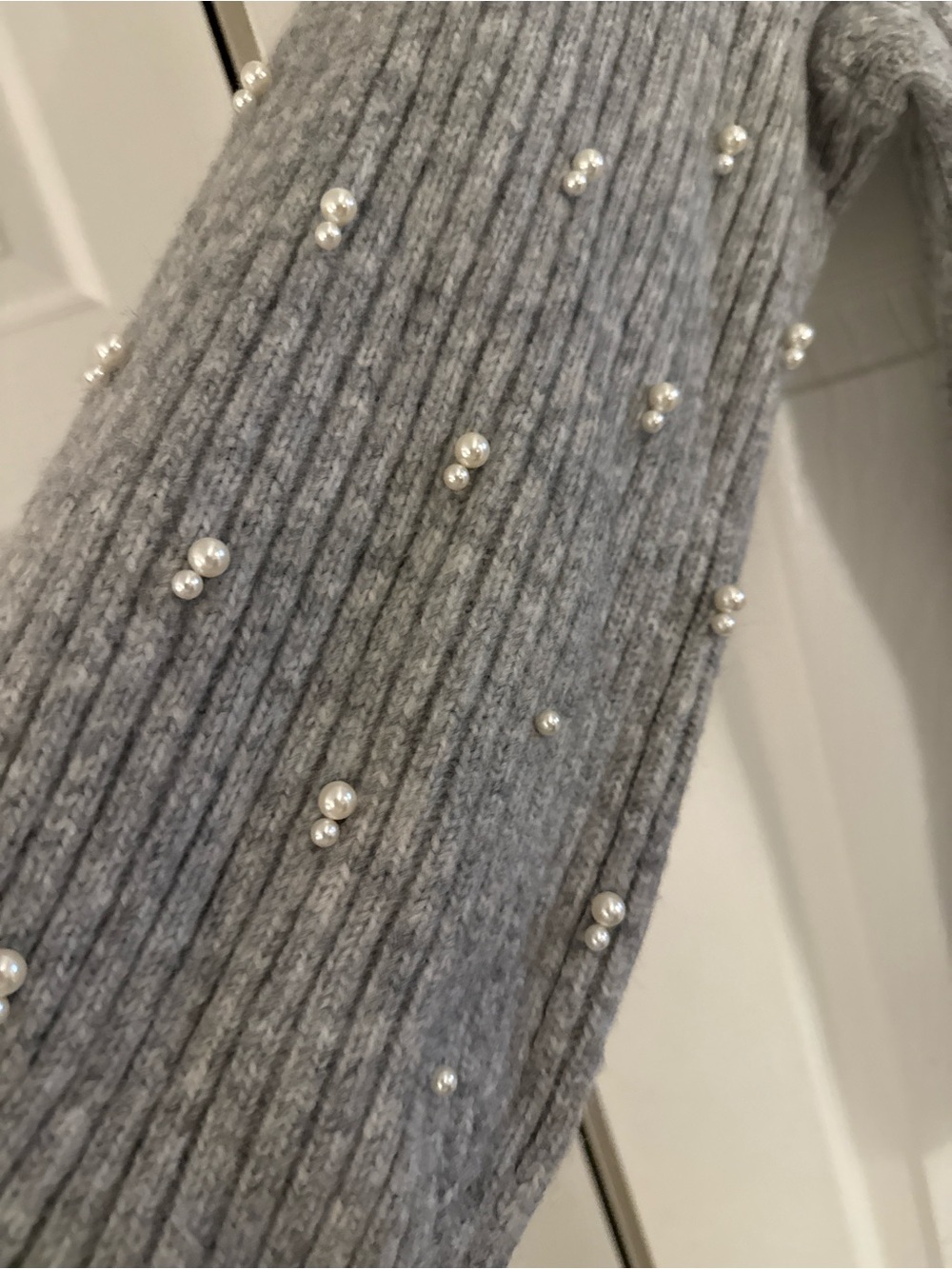 Lane Bryant Pearl Embellished Ribbed Sweater 18/20 NWT - Picture 2 of 4